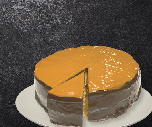 007 Salted Caramel Cake